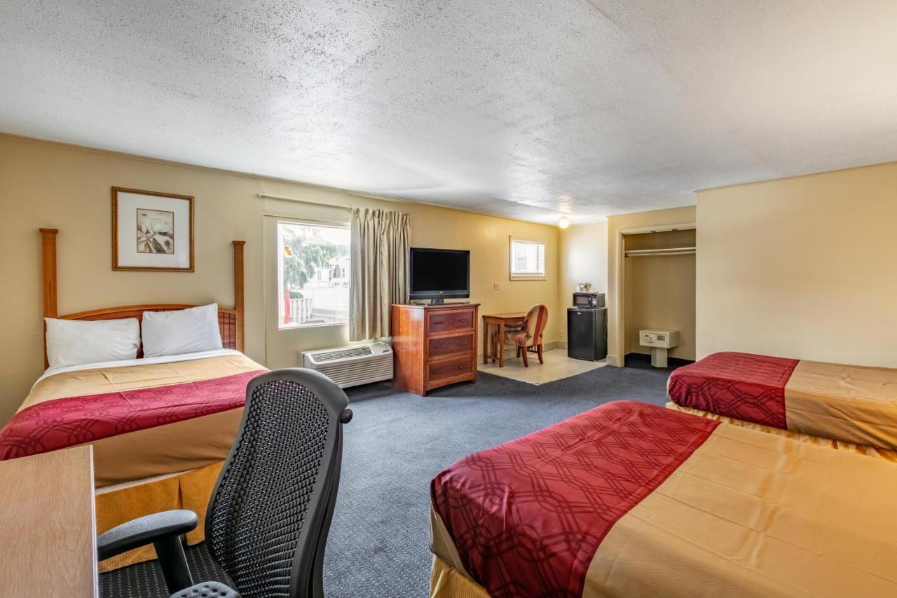 Red Carpet Inn - Stamford Extérieur photo