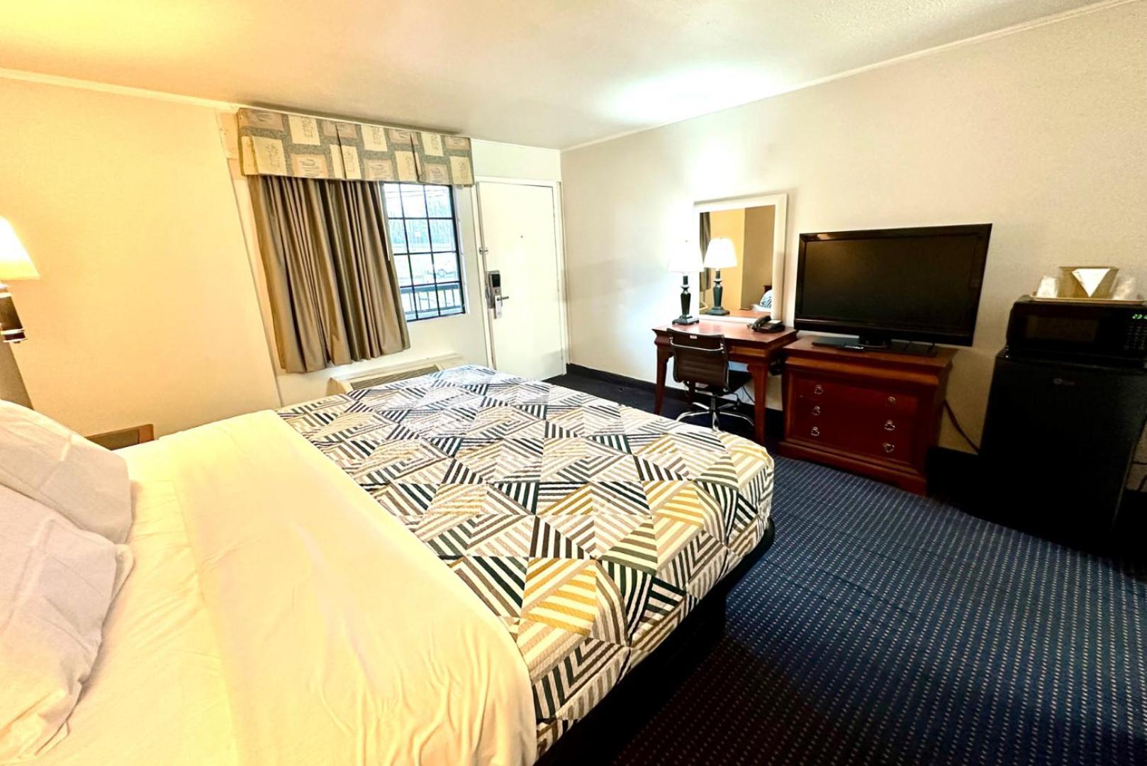 Red Carpet Inn - Stamford Extérieur photo